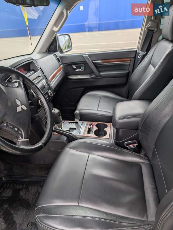 Внедорожник / Кроссовер Mitsubishi Pajero 2008 в Славуте
