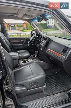 Внедорожник / Кроссовер Mitsubishi Pajero 2008 в 