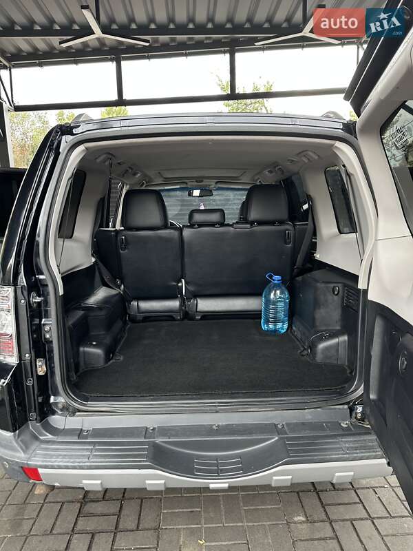 Внедорожник / Кроссовер Mitsubishi Pajero 2007 в Черкассах фото 15 Внедорожник / Кроссовер Mitsubishi Pajero 2007 в Черкассах