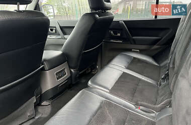 Внедорожник / Кроссовер Mitsubishi Pajero 2001 в 