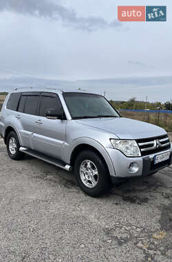 Внедорожник / Кроссовер Mitsubishi Pajero 2007 в 