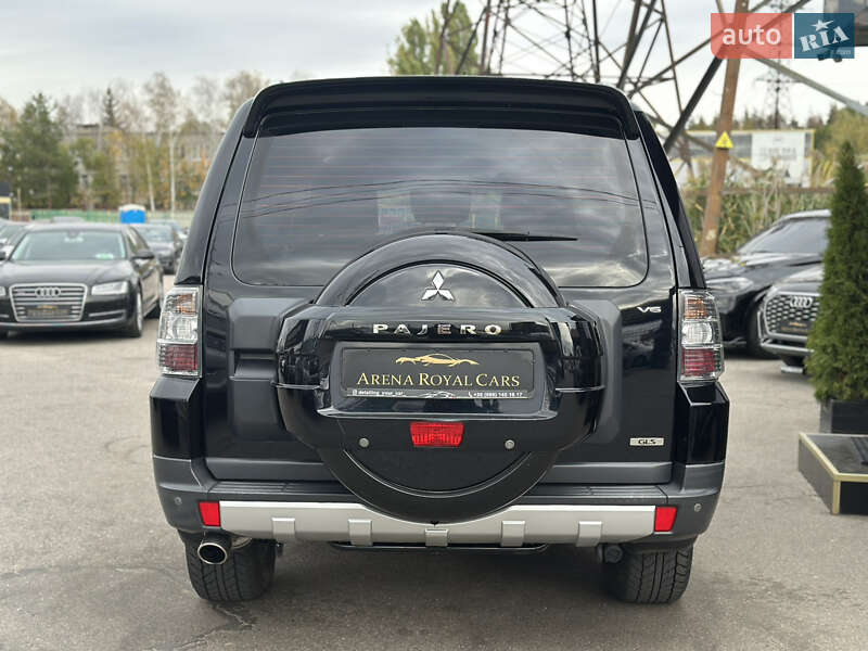 Внедорожник / Кроссовер Mitsubishi Pajero 2008 в Харькове