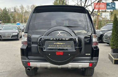 Внедорожник / Кроссовер Mitsubishi Pajero 2008 в 