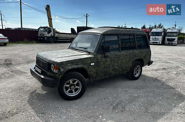 Внедорожник / Кроссовер Mitsubishi Pajero 1988 в 