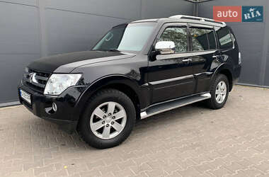 Mitsubishi Pajero 2008