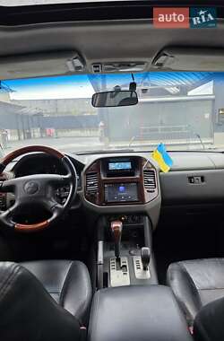 Внедорожник / Кроссовер Mitsubishi Pajero 2007 в 