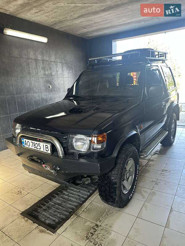 Внедорожник / Кроссовер Mitsubishi Pajero 1995 в 