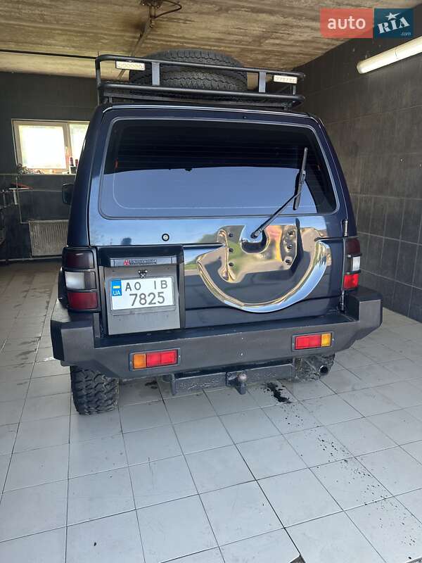 Внедорожник / Кроссовер Mitsubishi Pajero 1995 в Рахове
