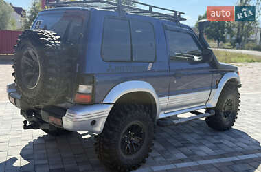 Внедорожник / Кроссовер Mitsubishi Pajero 1993 в 