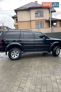 Внедорожник / Кроссовер Mitsubishi Pajero 2006 в  фото 2 Внедорожник / Кроссовер Mitsubishi Pajero 2006 в
