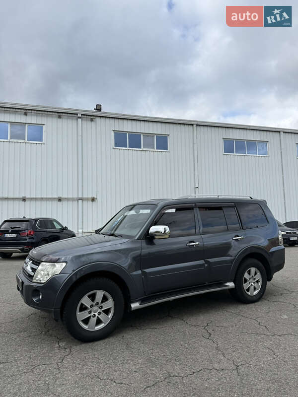 Позашляховик / Кросовер Mitsubishi Pajero 2007 в Ізмаїлі