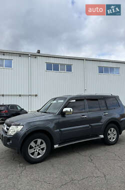 Внедорожник / Кроссовер Mitsubishi Pajero 2007 в 