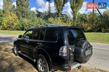 Позашляховик / Кросовер Mitsubishi Pajero 2007 в  фото 7 Позашляховик / Кросовер Mitsubishi Pajero 2007 в
