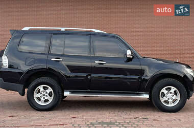 Внедорожник / Кроссовер Mitsubishi Pajero 2007 в 
