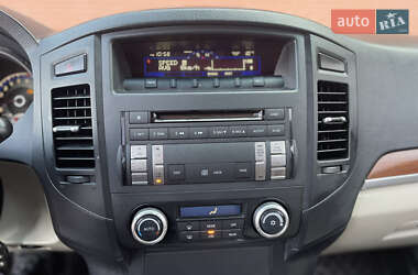 Внедорожник / Кроссовер Mitsubishi Pajero 2007 в 
