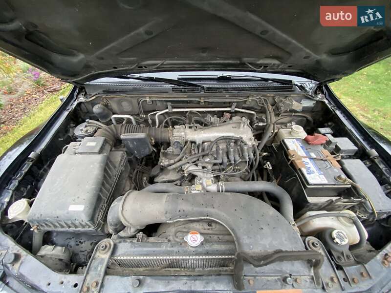 Позашляховик / Кросовер Mitsubishi Pajero 2006 в Києві