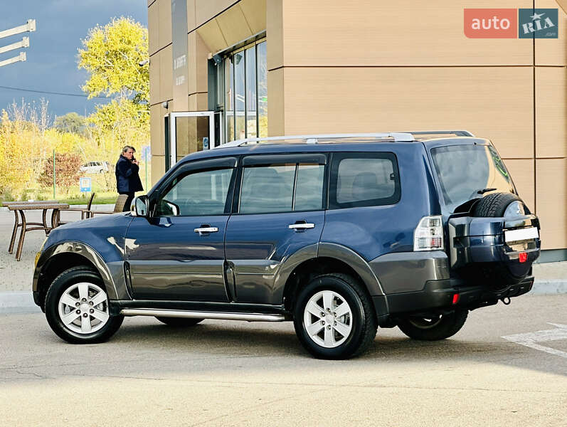 Позашляховик / Кросовер Mitsubishi Pajero 2008 в Дніпрі фото 2 Позашляховик / Кросовер Mitsubishi Pajero 2008 в Дніпрі