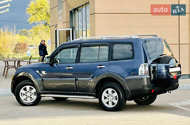 Внедорожник / Кроссовер Mitsubishi Pajero 2008 в 