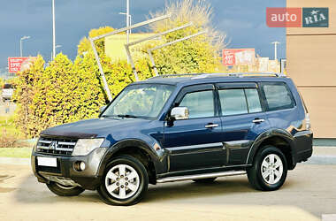 Внедорожник / Кроссовер Mitsubishi Pajero 2008 в 