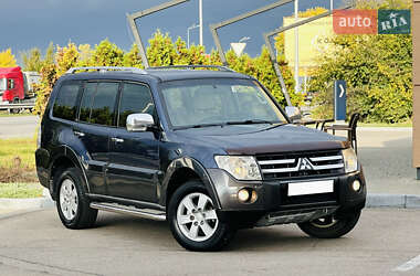 Внедорожник / Кроссовер Mitsubishi Pajero 2008 в 