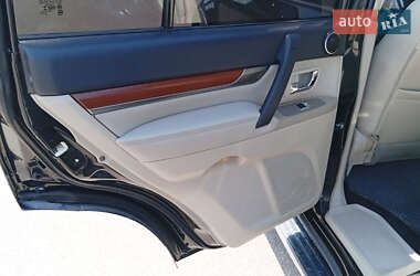 Позашляховик / Кросовер Mitsubishi Pajero 2007 в  фото 14 Позашляховик / Кросовер Mitsubishi Pajero 2007 в