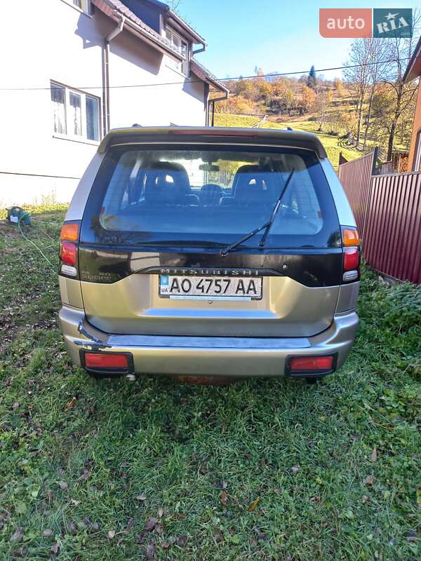 Позашляховик / Кросовер Mitsubishi Pajero 2007 в Міжгір'ї фото 9 Позашляховик / Кросовер Mitsubishi Pajero 2007 в Міжгір'ї