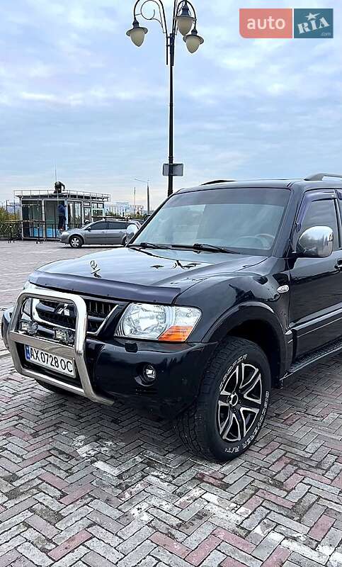 Внедорожник / Кроссовер Mitsubishi Pajero 2007 в Харькове фото 2 Внедорожник / Кроссовер Mitsubishi Pajero 2007 в Харькове