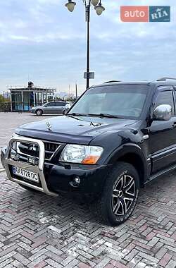 Внедорожник / Кроссовер Mitsubishi Pajero 2007 в 
