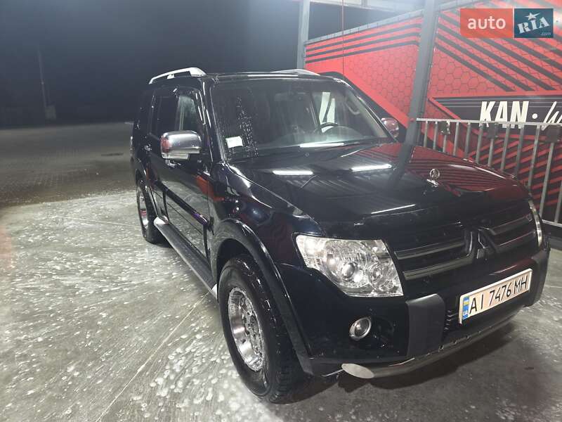 Mitsubishi Pajero 2008