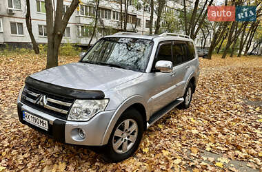 Mitsubishi Pajero 2007