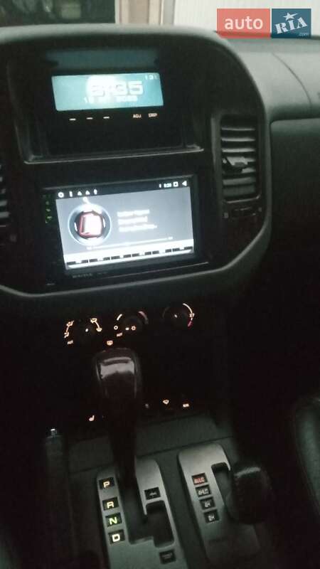 Внедорожник / Кроссовер Mitsubishi Pajero 2006 в Черновцах фото 7 Внедорожник / Кроссовер Mitsubishi Pajero 2006 в Черновцах