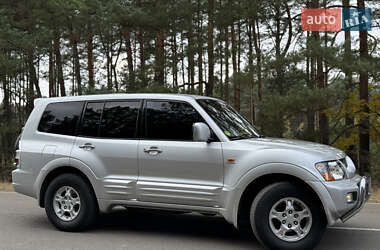 Позашляховик / Кросовер Mitsubishi Pajero 2002 в  фото 5 Позашляховик / Кросовер Mitsubishi Pajero 2002 в