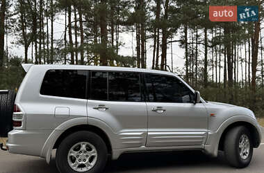Позашляховик / Кросовер Mitsubishi Pajero 2002 в  фото 10 Позашляховик / Кросовер Mitsubishi Pajero 2002 в