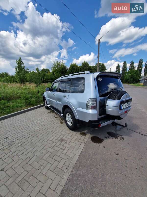 Внедорожник / Кроссовер Mitsubishi Pajero 2007 в Луцке фото 4 Внедорожник / Кроссовер Mitsubishi Pajero 2007 в Луцке