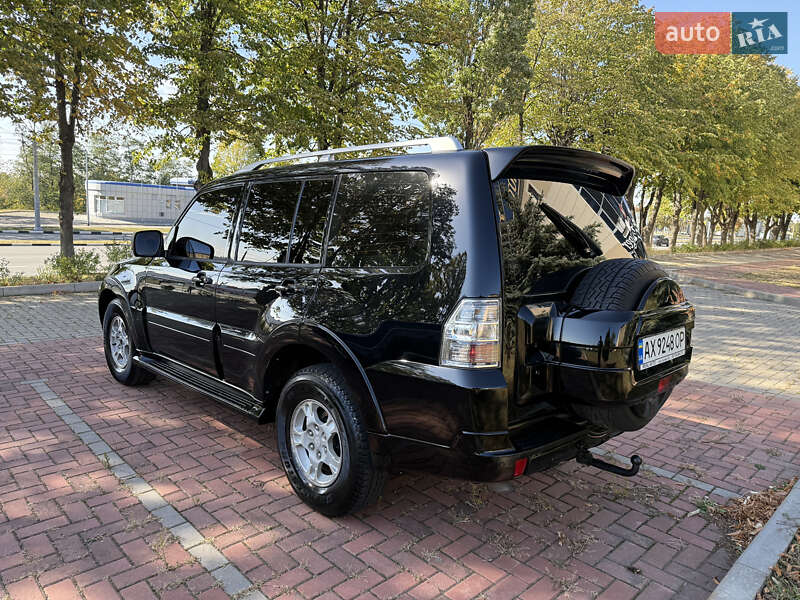 Внедорожник / Кроссовер Mitsubishi Pajero 2007 в Харькове фото 3 Внедорожник / Кроссовер Mitsubishi Pajero 2007 в Харькове