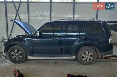 Внедорожник / Кроссовер Mitsubishi Pajero 2007 в Каменском