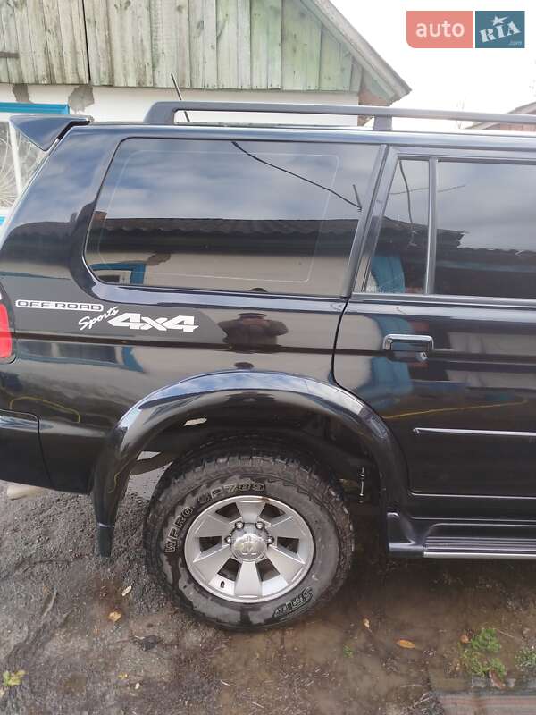 Внедорожник / Кроссовер Mitsubishi Pajero 2008 в Овруче