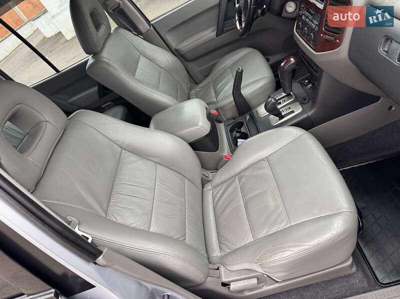 Внедорожник / Кроссовер Mitsubishi Pajero 2007 в Мукачево