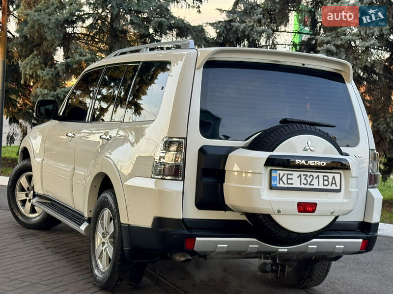 Внедорожник / Кроссовер Mitsubishi Pajero 2008 в Днепре фото 16 Внедорожник / Кроссовер Mitsubishi Pajero 2008 в Днепре