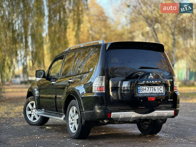 Внедорожник / Кроссовер Mitsubishi Pajero 2007 в Киеве