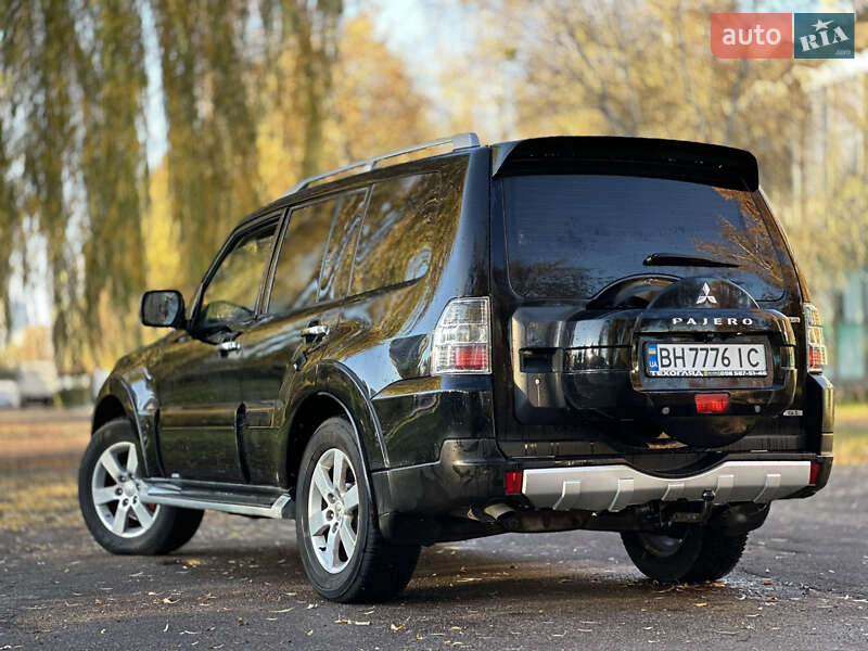 Внедорожник / Кроссовер Mitsubishi Pajero 2007 в Киеве