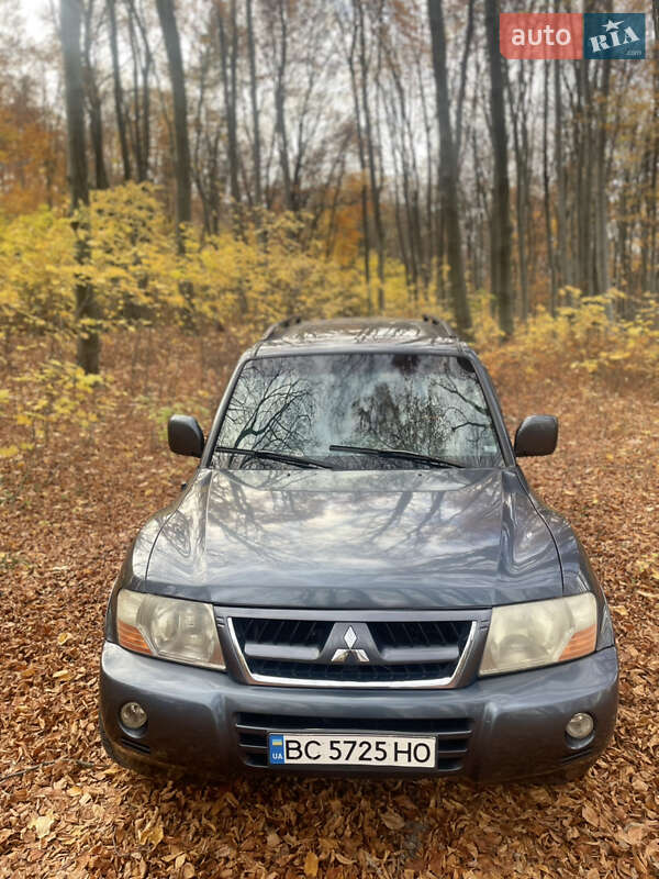 Внедорожник / Кроссовер Mitsubishi Pajero 2006 в Львове