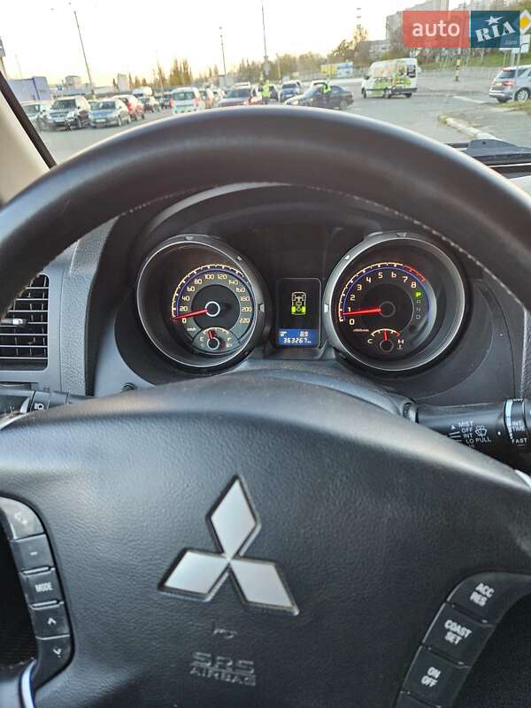 Внедорожник / Кроссовер Mitsubishi Pajero 2007 в Киеве