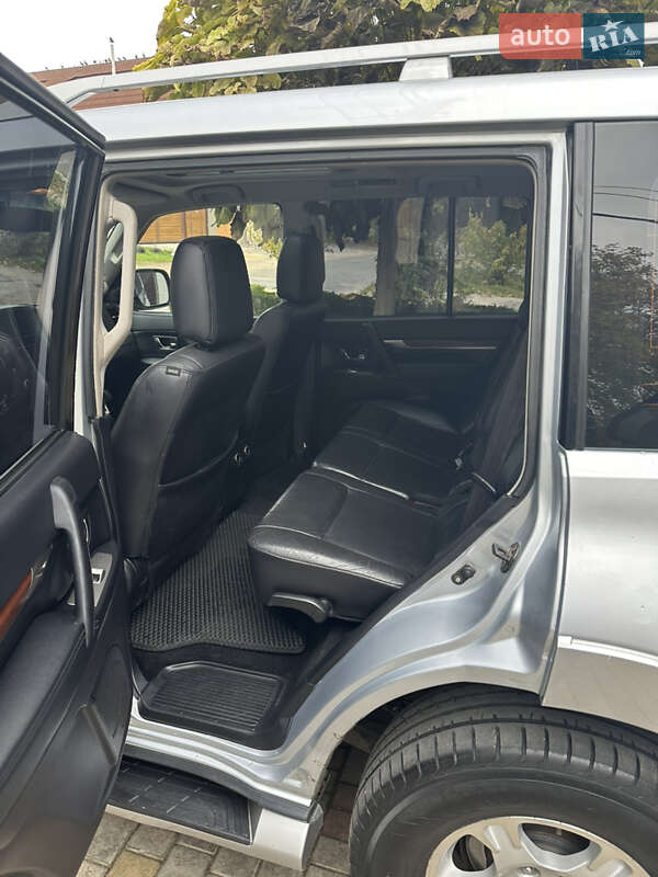 Внедорожник / Кроссовер Mitsubishi Pajero 2008 в Одессе фото 10 Внедорожник / Кроссовер Mitsubishi Pajero 2008 в Одессе