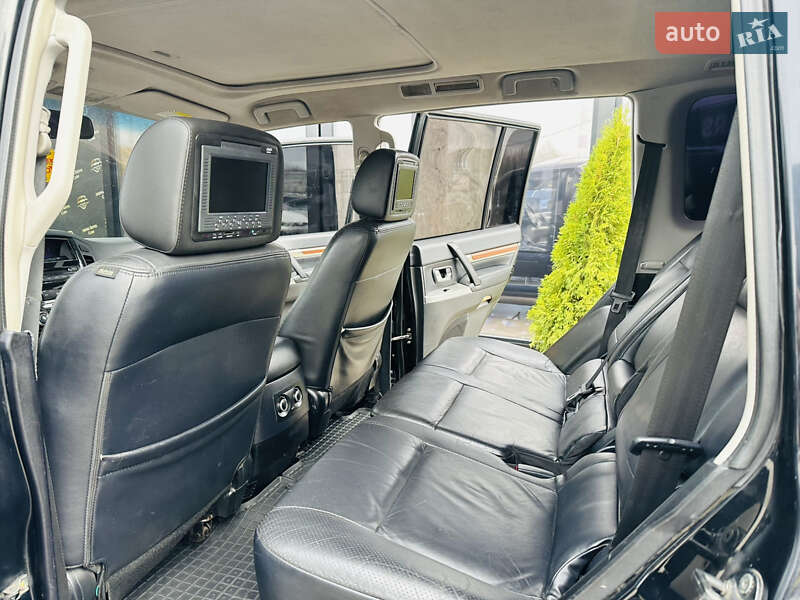 Внедорожник / Кроссовер Mitsubishi Pajero 2007 в Харькове