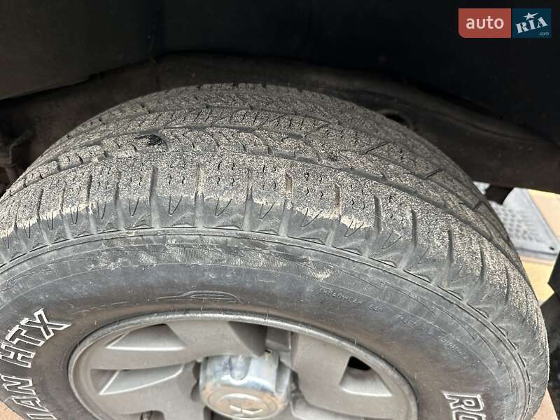 Позашляховик / Кросовер Mitsubishi Pajero 2001 в Києві