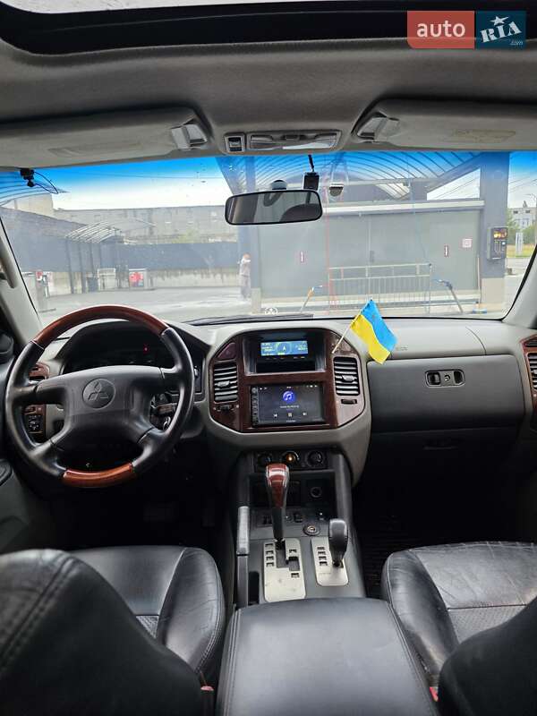 Позашляховик / Кросовер Mitsubishi Pajero 2007 в Хмельницькому фото 14 Позашляховик / Кросовер Mitsubishi Pajero 2007 в Хмельницькому