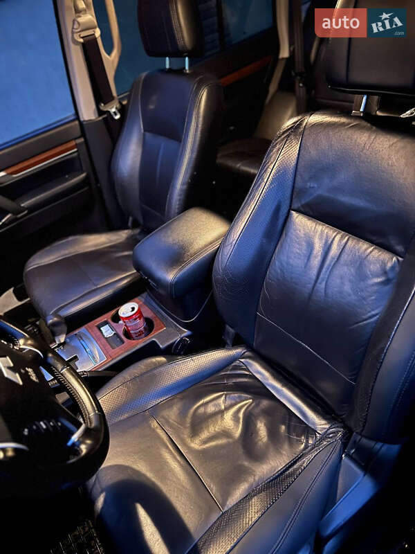 Внедорожник / Кроссовер Mitsubishi Pajero 2007 в Чернигове фото 9 Внедорожник / Кроссовер Mitsubishi Pajero 2007 в Чернигове