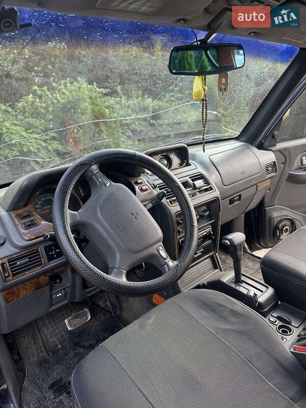Позашляховик / Кросовер Mitsubishi Pajero 1997 в Тячеві фото 4 Позашляховик / Кросовер Mitsubishi Pajero 1997 в Тячеві