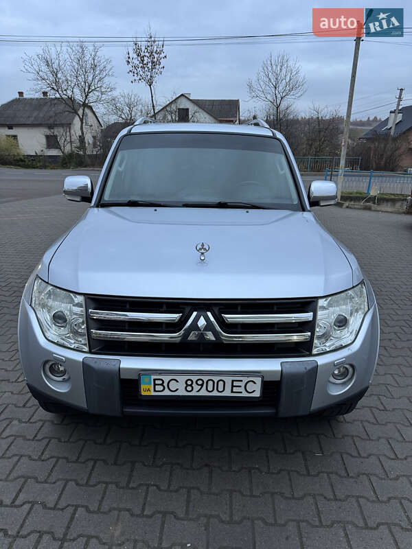 Внедорожник / Кроссовер Mitsubishi Pajero 2007 в Мостиске